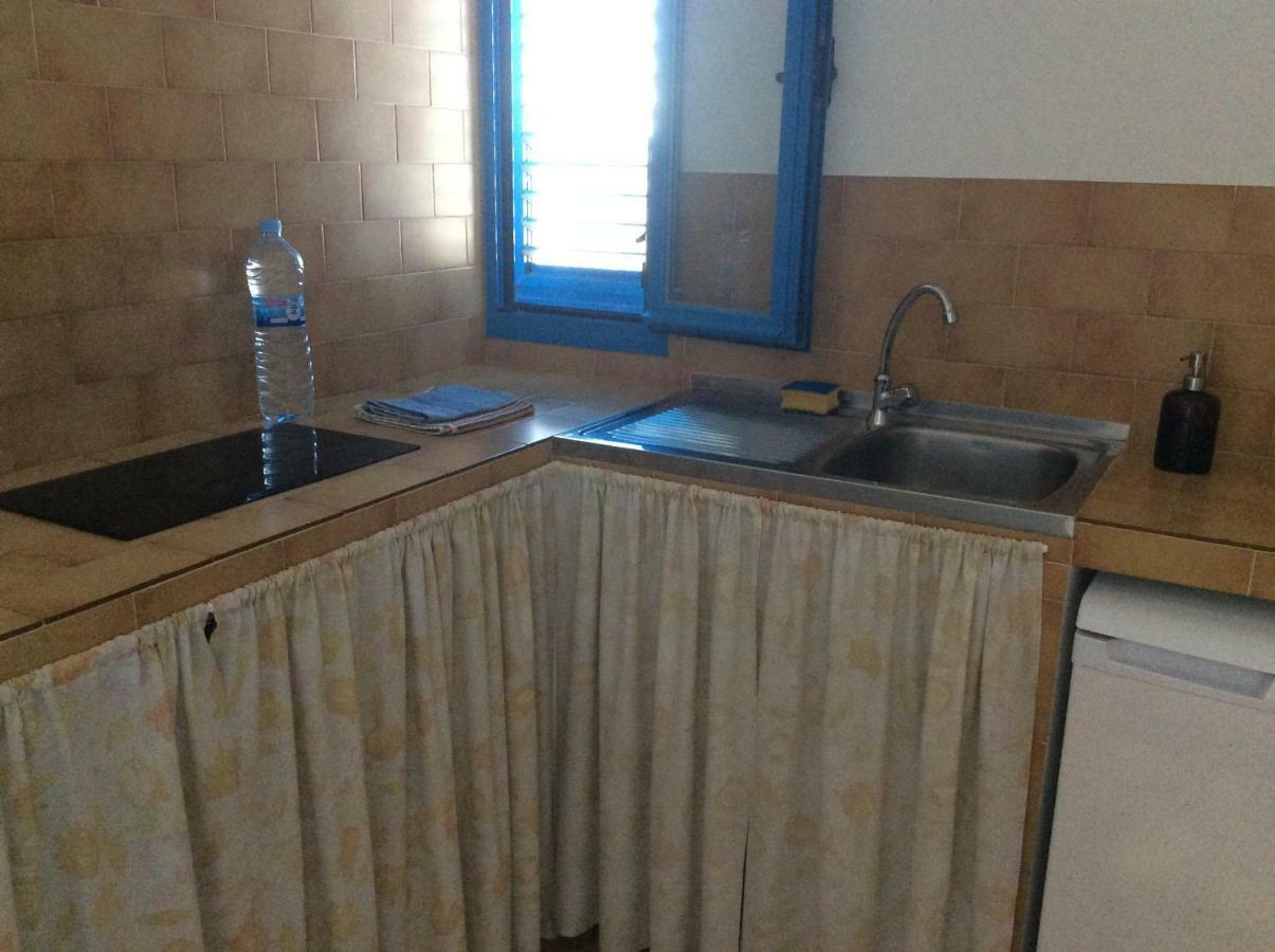 פלאיה מיג'ורן Viviendas Es Carnatge מראה חיצוני תמונה